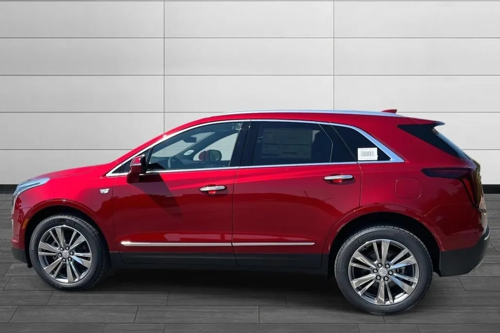 2025 Cadillac XT5 Premium Luxury photo 1