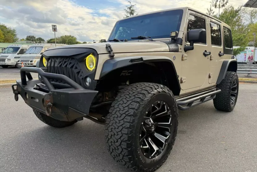 2016 Jeep Wrangler Unlimited Sport photo 1