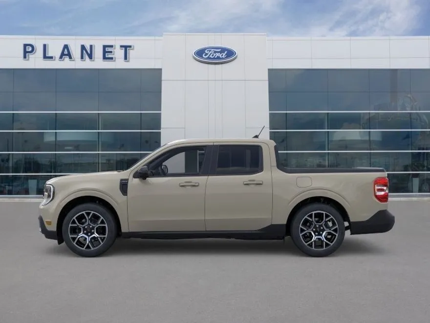 2025 Ford Maverick Lariat photo 1