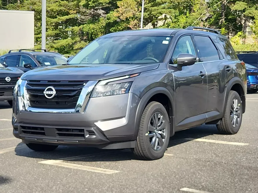 2025 Nissan Pathfinder SV photo 1