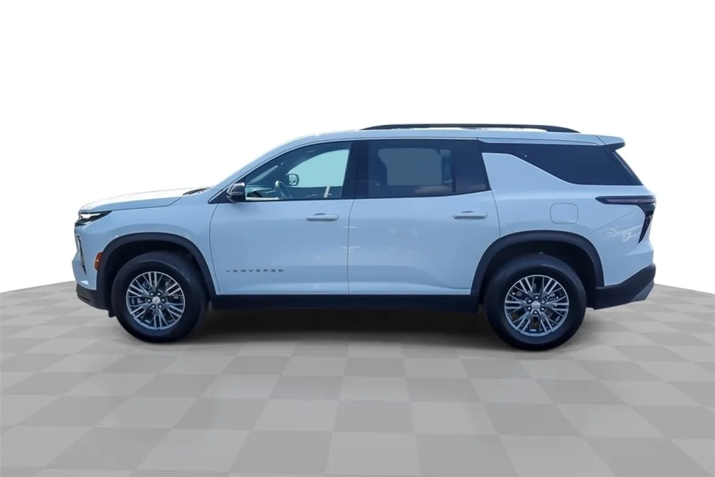 2025 Chevrolet Traverse photo 1