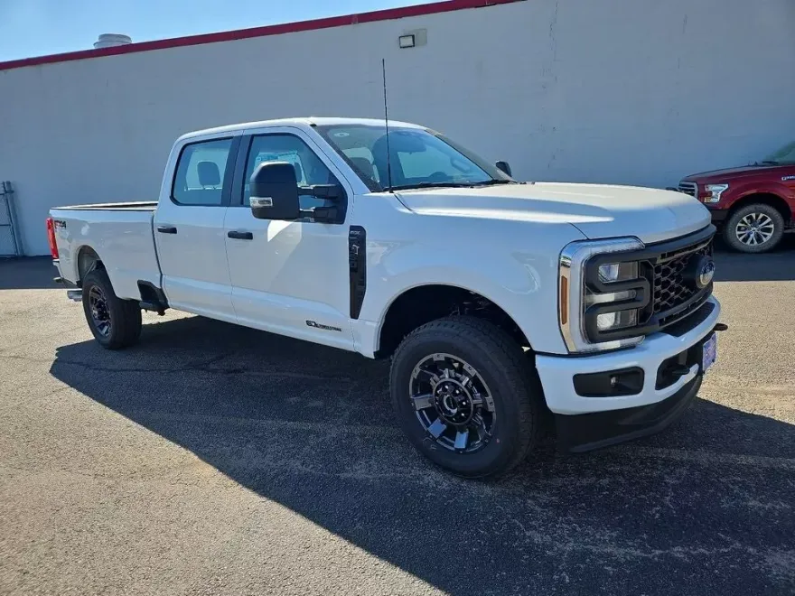 2026 Ford F-350 photo 1