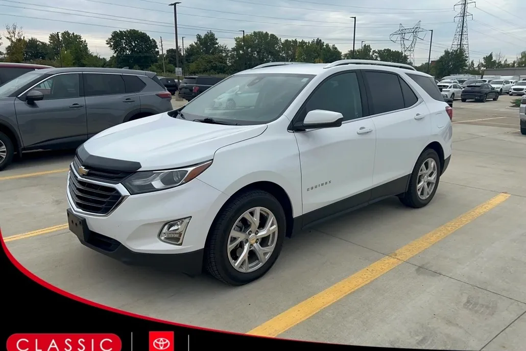 2020 Chevrolet Equinox LT photo 1