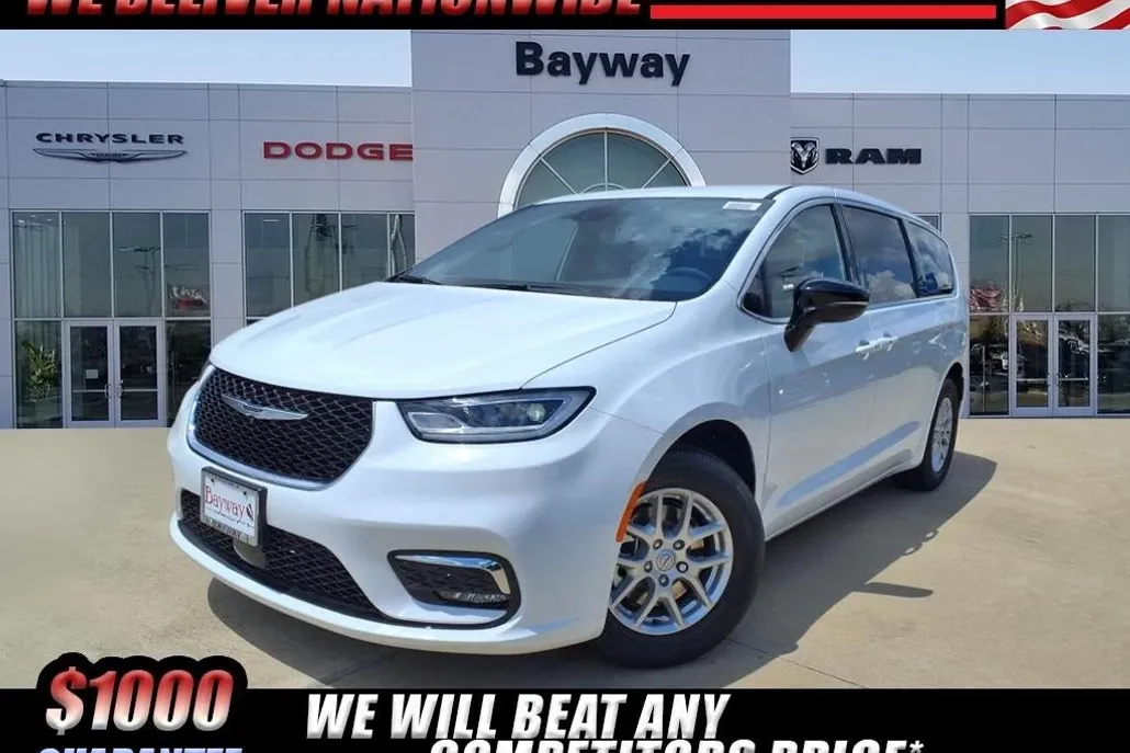 2025 Chrysler Pacifica photo 1