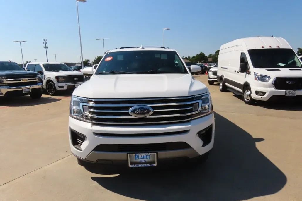 2021 Ford Expedition MAX XLT photo 1