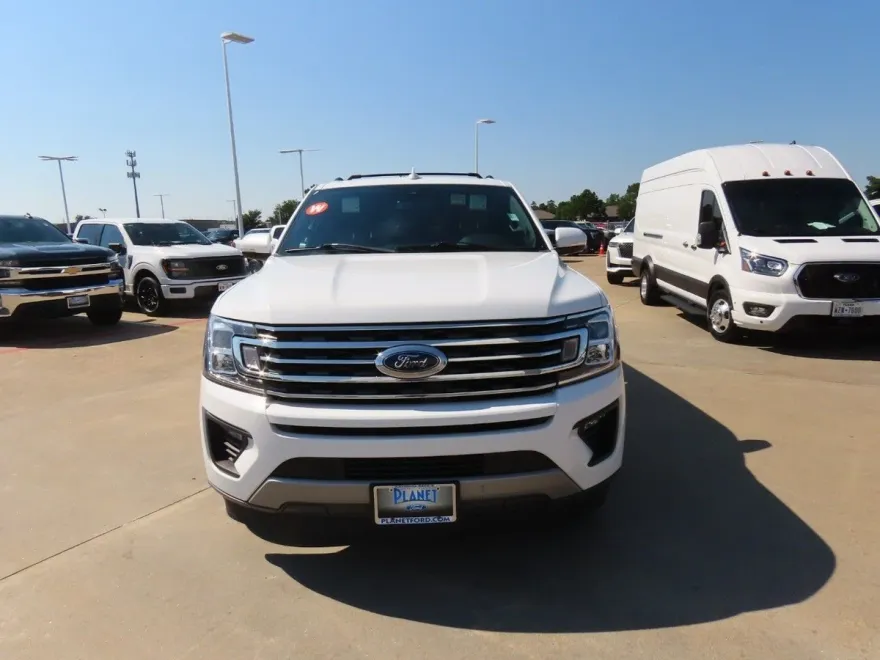 2021 Ford Expedition MAX XLT photo 1