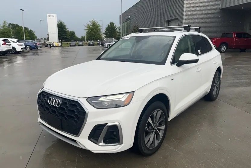 2023 Audi Q5 45 S line Premium photo 1