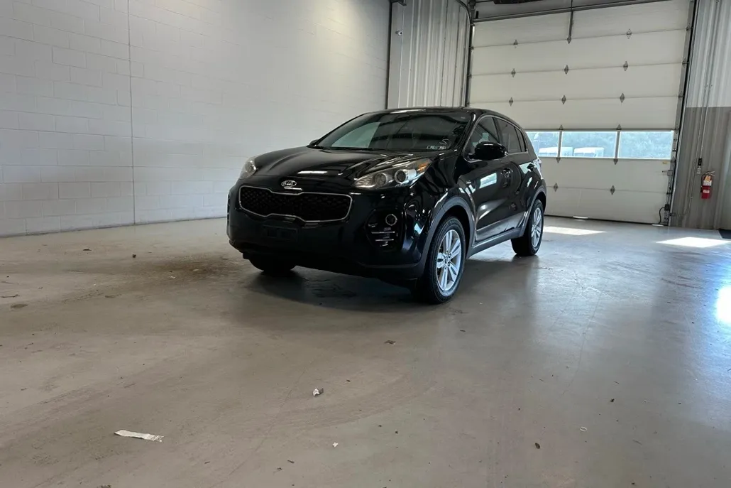 2017 Kia Sportage LX photo 1