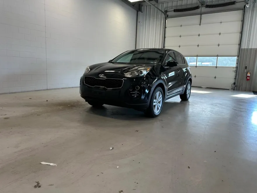 2017 Kia Sportage LX photo 1