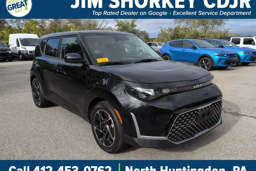 2023 Kia Soul EX photo 1