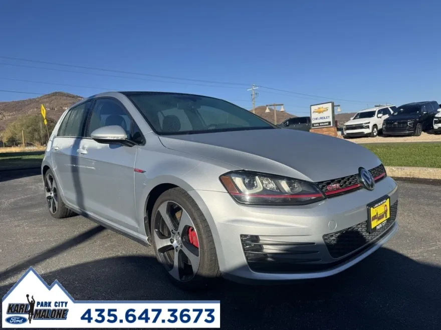 2016 Volkswagen Golf GTI SE Performance photo 1