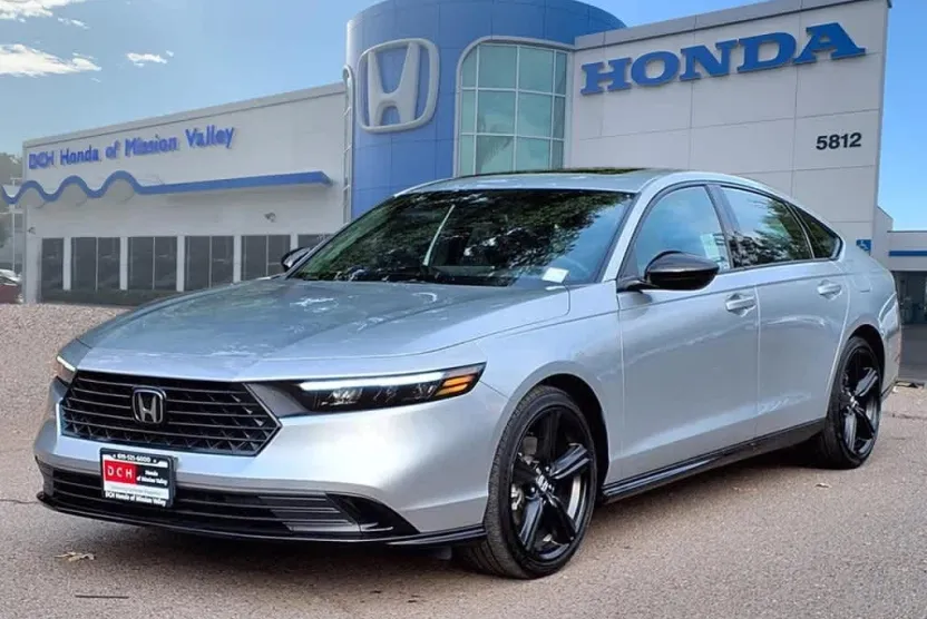 2024 Honda Accord Hybrid Sport-L photo 1