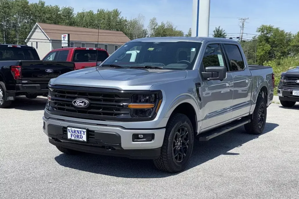 2025 Ford F-150 XLT photo 1