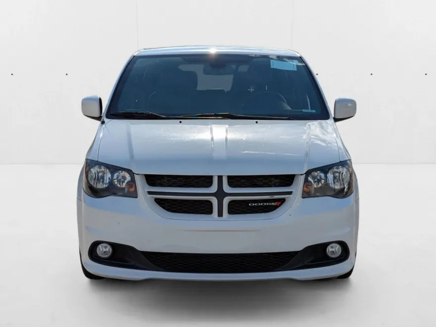 2020 Dodge Grand Caravan GT photo 1