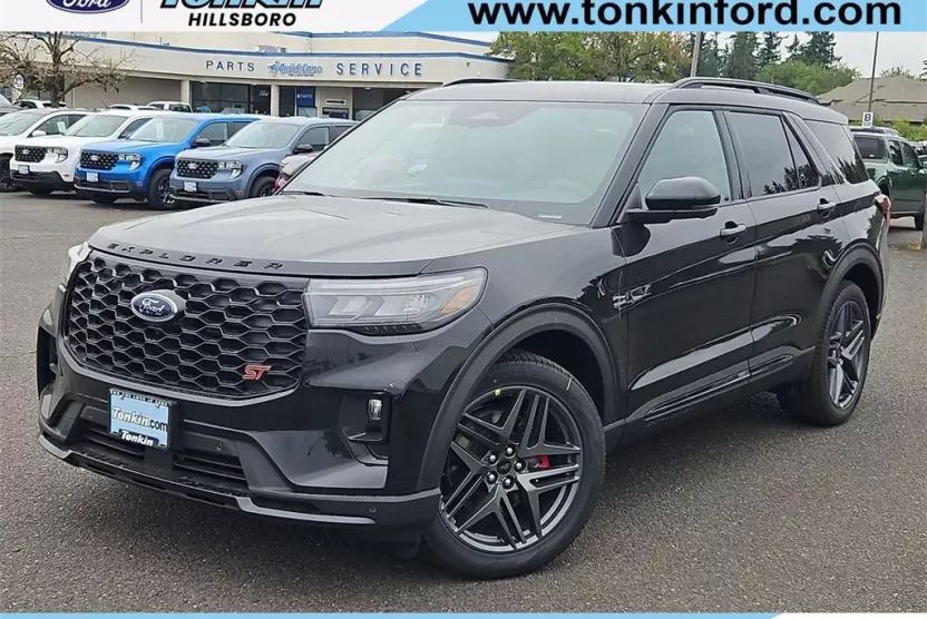2025 Ford Explorer ST photo 1