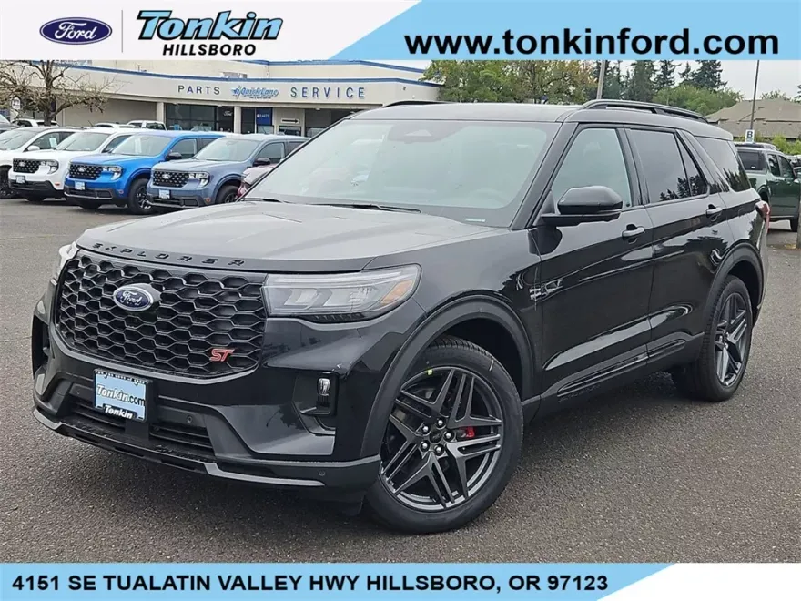 2025 Ford Explorer ST photo 1