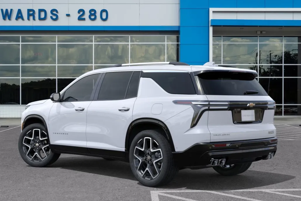 2026 Chevrolet Traverse High Country photo 1