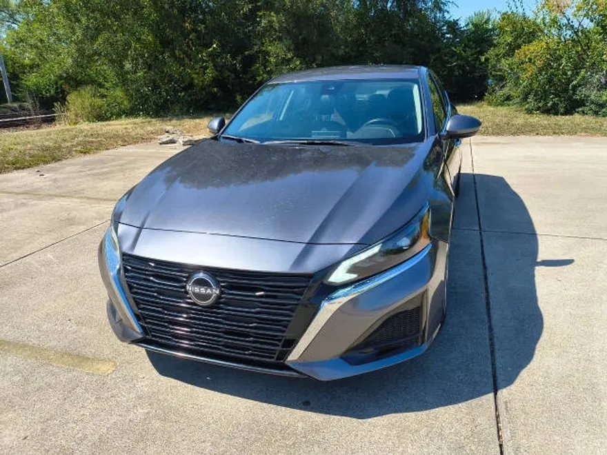 2023 Nissan Altima 2.5 S photo 1