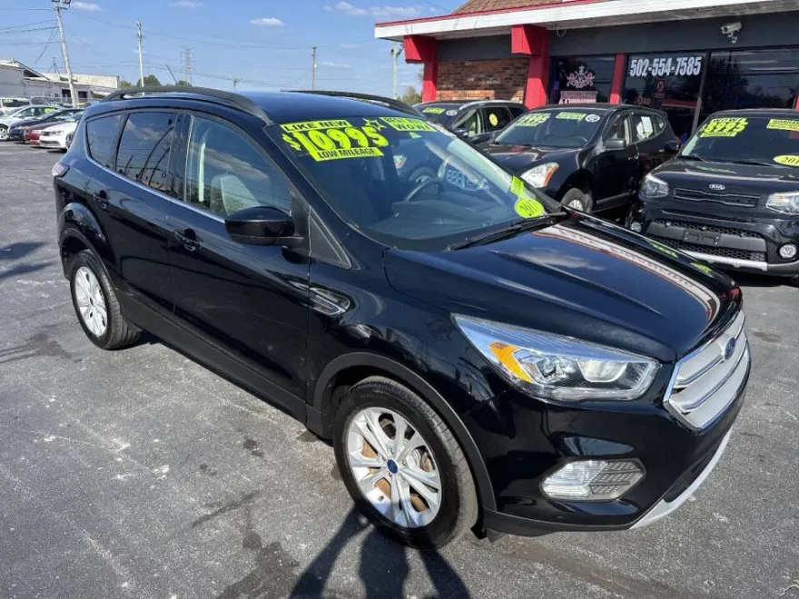 2017 Ford Escape SE photo 1