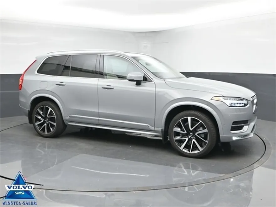 2024 Volvo XC90 B5 Plus photo 1