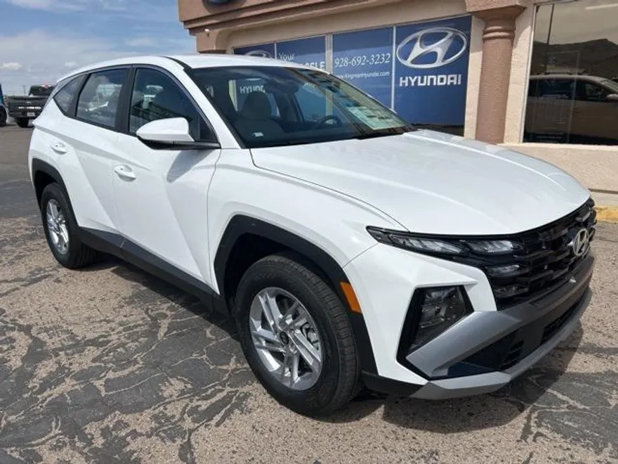 2025 Hyundai Tucson SE photo 1