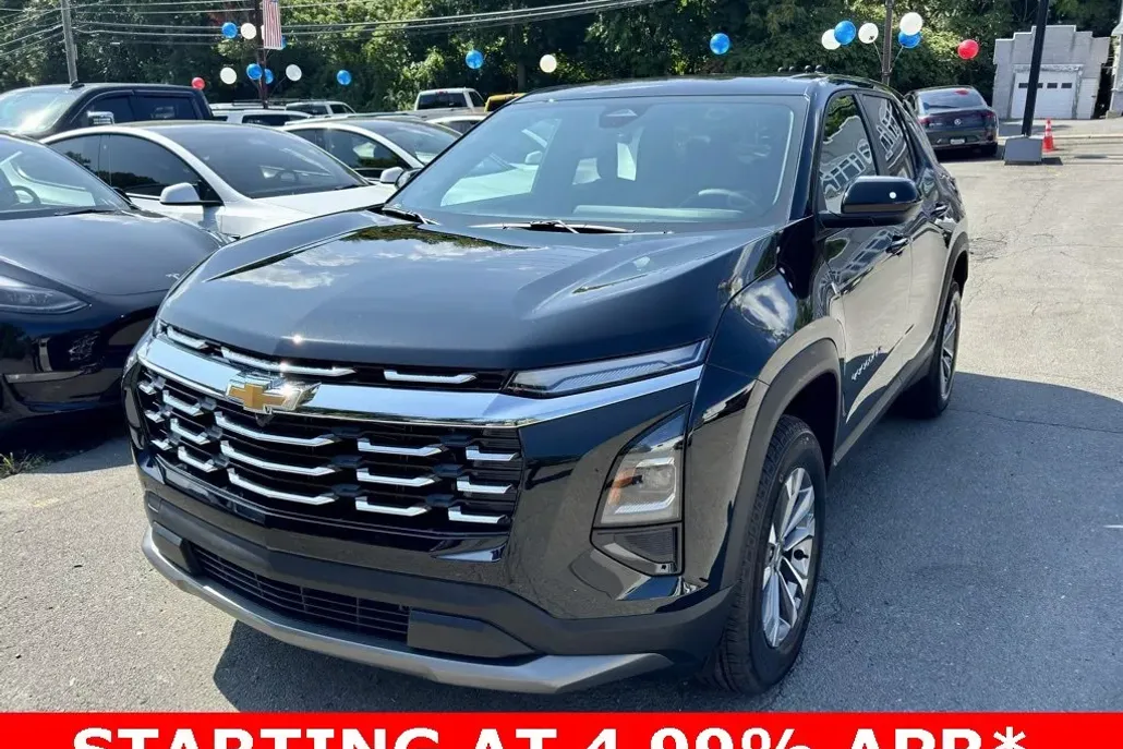 2026 Chevrolet Equinox LT photo 1