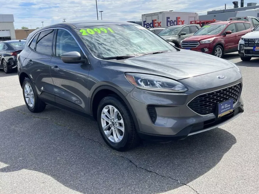 2021 Ford Escape SE photo 1