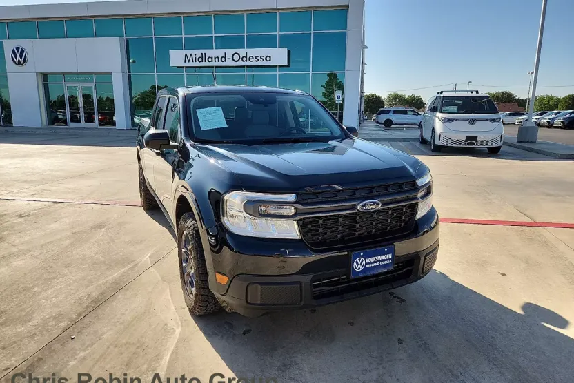 2024 Ford Maverick XLT photo 1