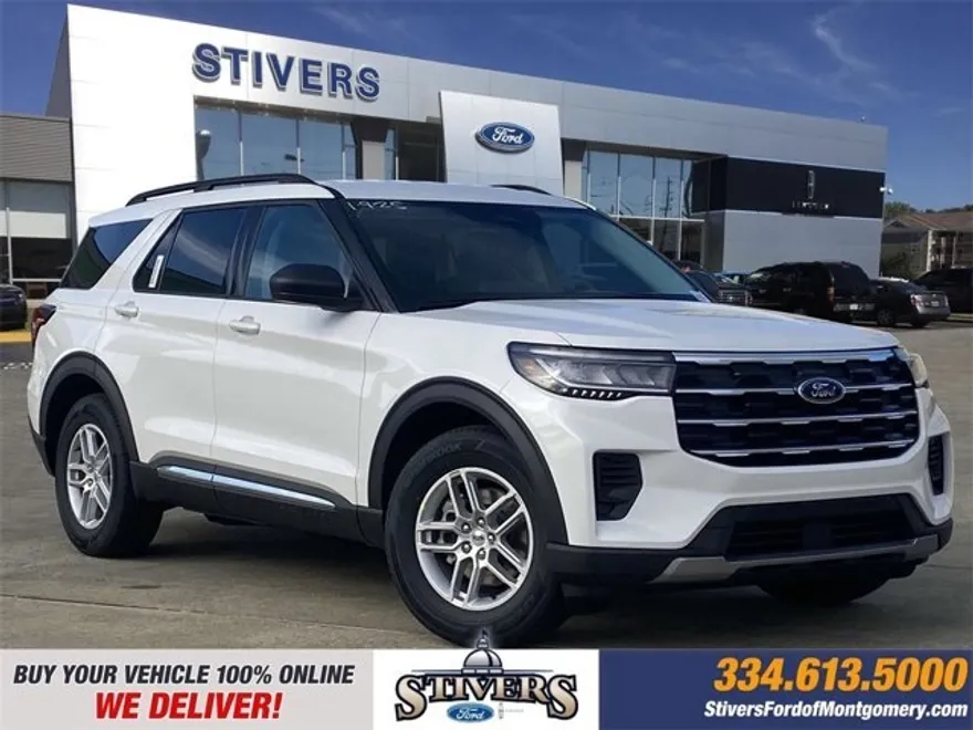 2025 Ford Explorer photo 1