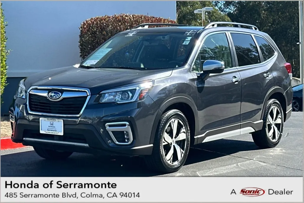 2019 Subaru Forester Touring photo 1