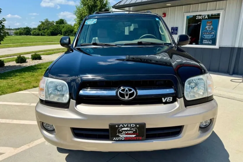 2006 Toyota Sequoia Limited photo 1