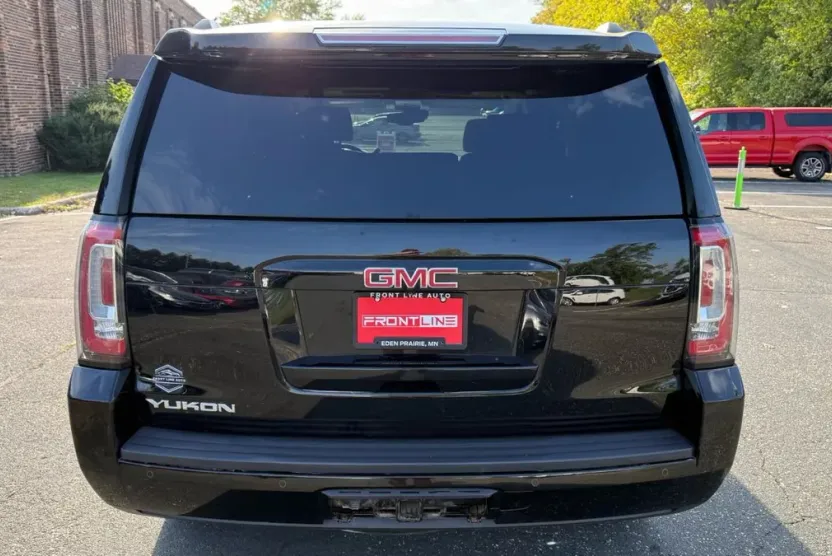 2015 Gmc Yukon SLT photo 1