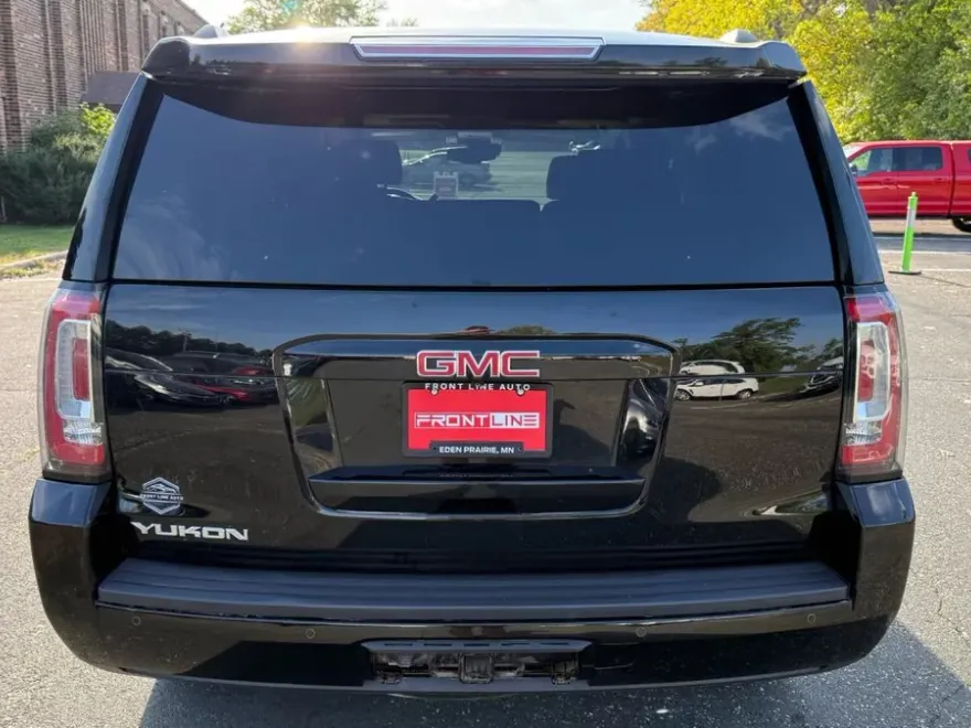 2015 Gmc Yukon SLT photo 1