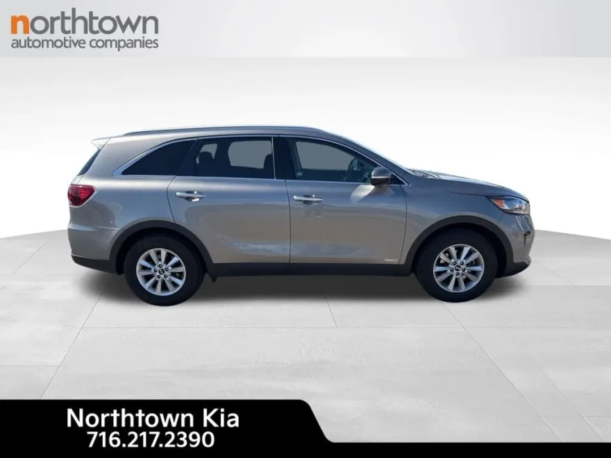 2019 Kia Sorento LX photo 1