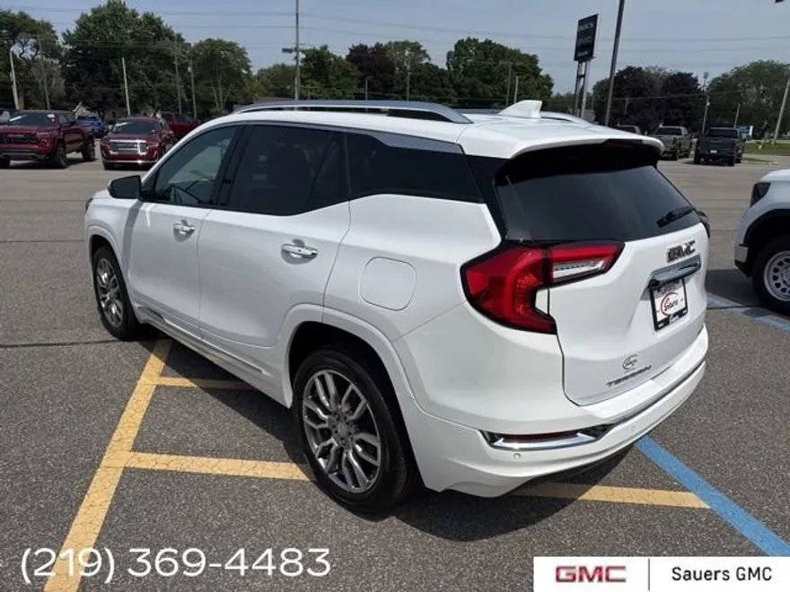 2023 Gmc Terrain Denali photo 1