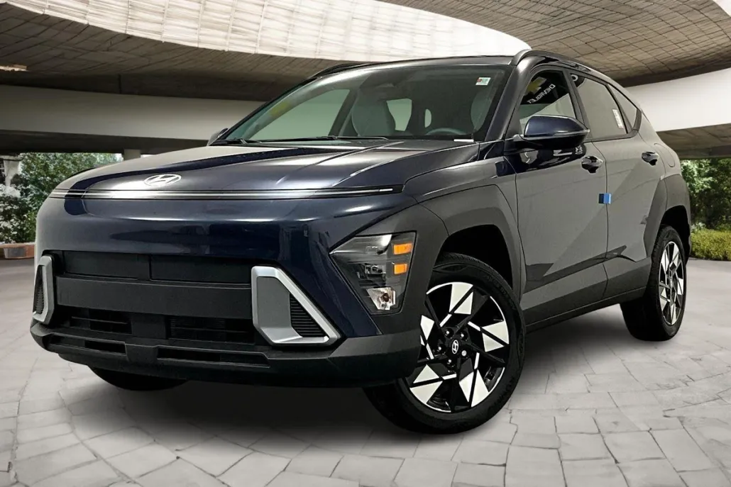 2025 Hyundai Kona SEL photo 1