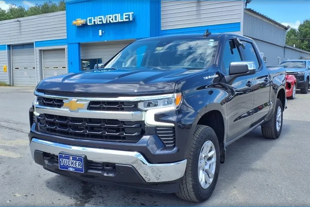 2022 Chevrolet Silverado 1500 LT photo 1