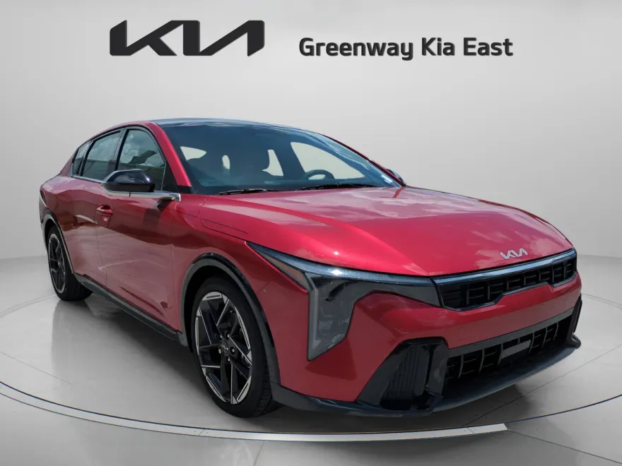 2025 Kia K4 GT-Line photo 1
