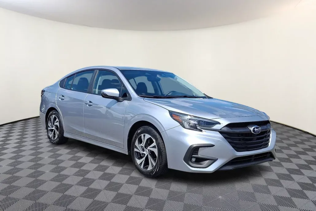 2025 Subaru Legacy Premium photo 1