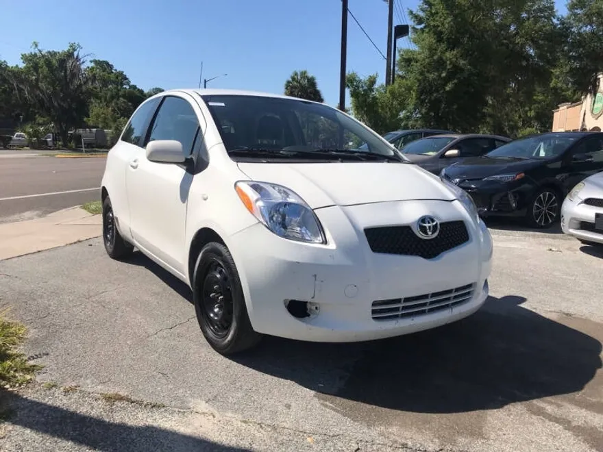 2007 Toyota Yaris Base photo 1