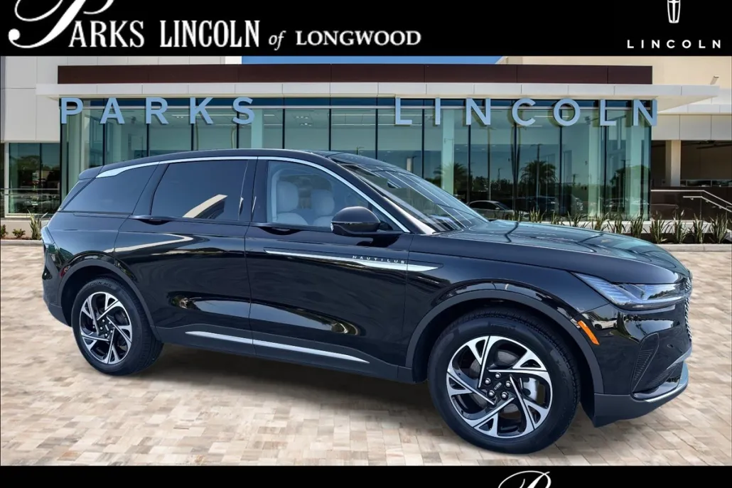 2025 Lincoln Nautilus Premiere photo 1