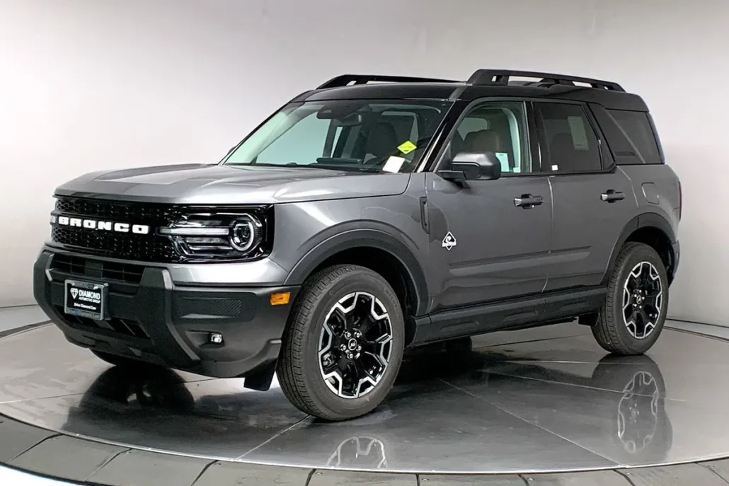 2025 Ford Bronco Sport Outer Banks photo 1