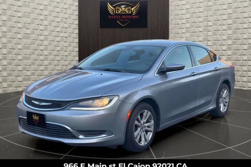 2016 Chrysler 200 Limited photo 1