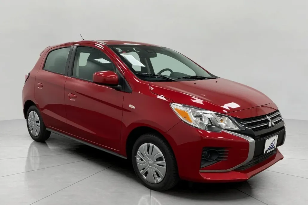 2024 Mitsubishi Mirage ES photo 1
