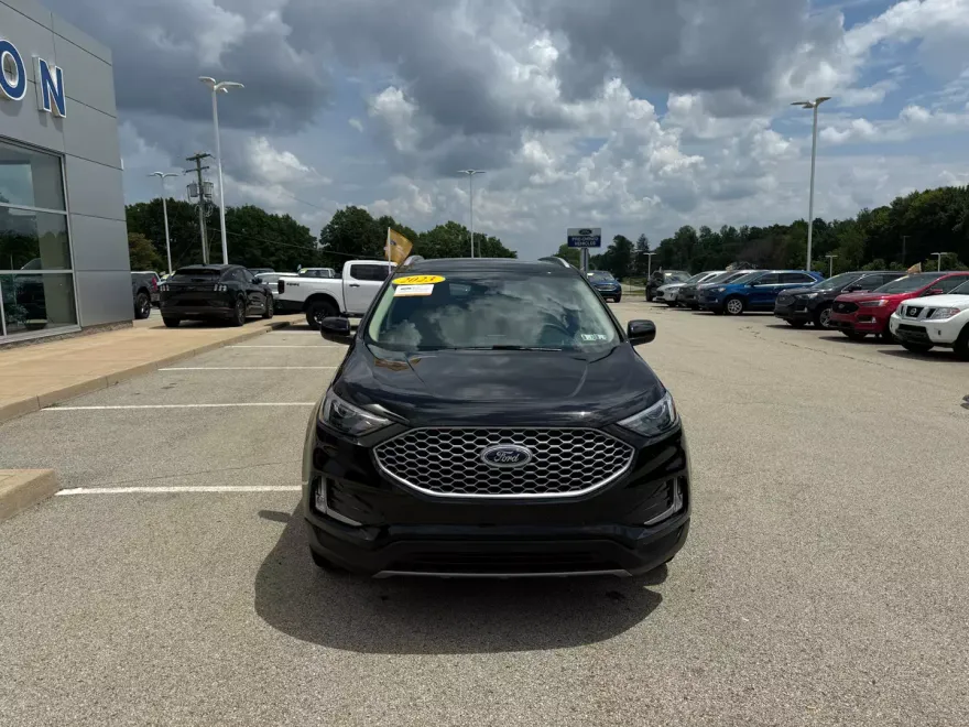 2023 Ford Edge SEL photo 1
