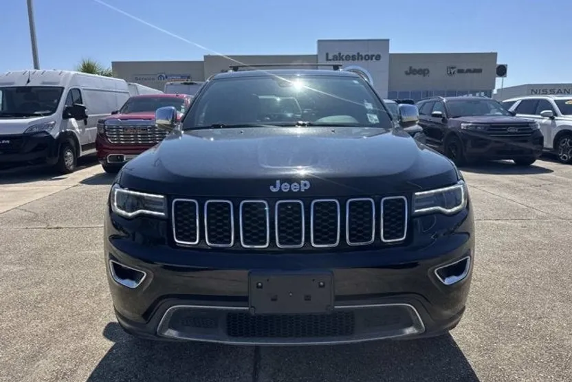 2017 Jeep Grand Cherokee Limited photo 1