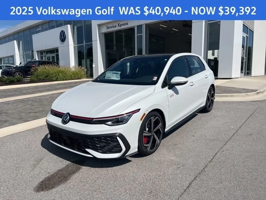 2025 Volkswagen Golf GTI SE photo 1