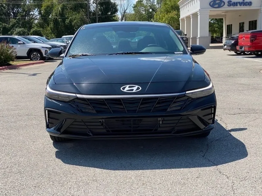 2025 Hyundai Elantra Hybrid SEL Sport photo 1