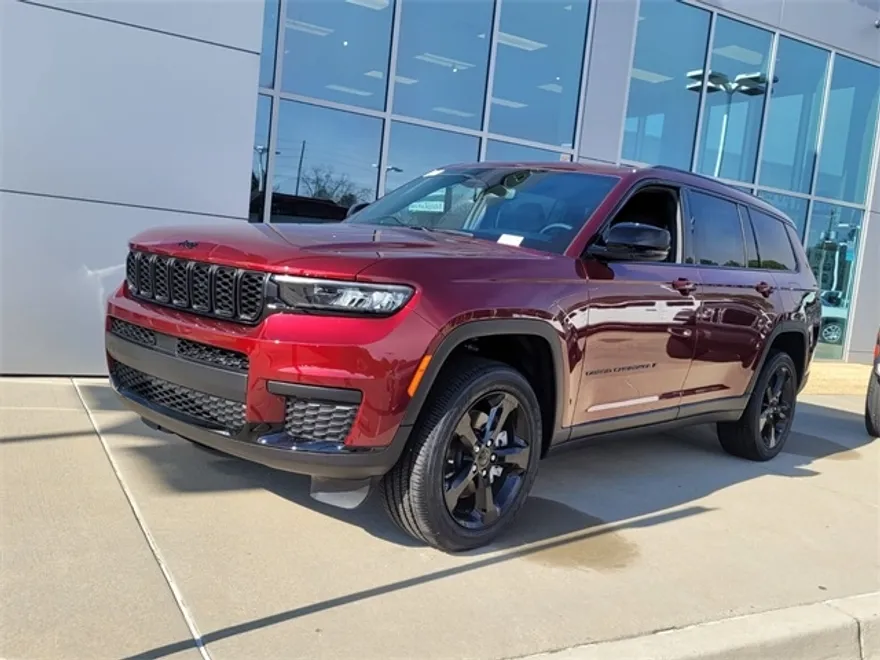 2024 Jeep Grand Cherokee Altitude X photo 1