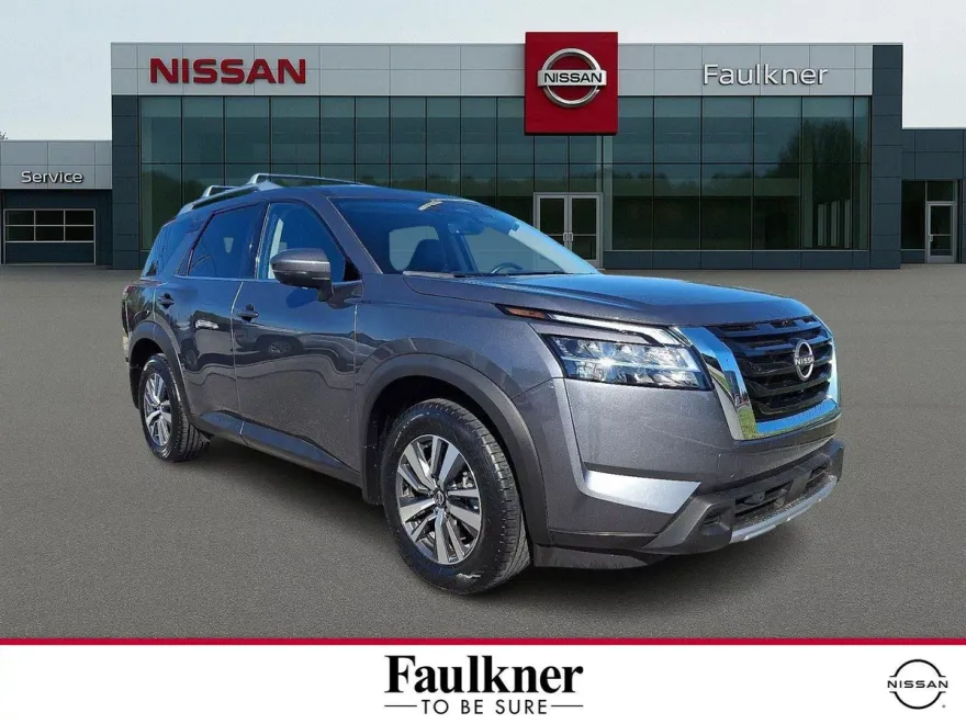 2024 Nissan Pathfinder SL photo 1